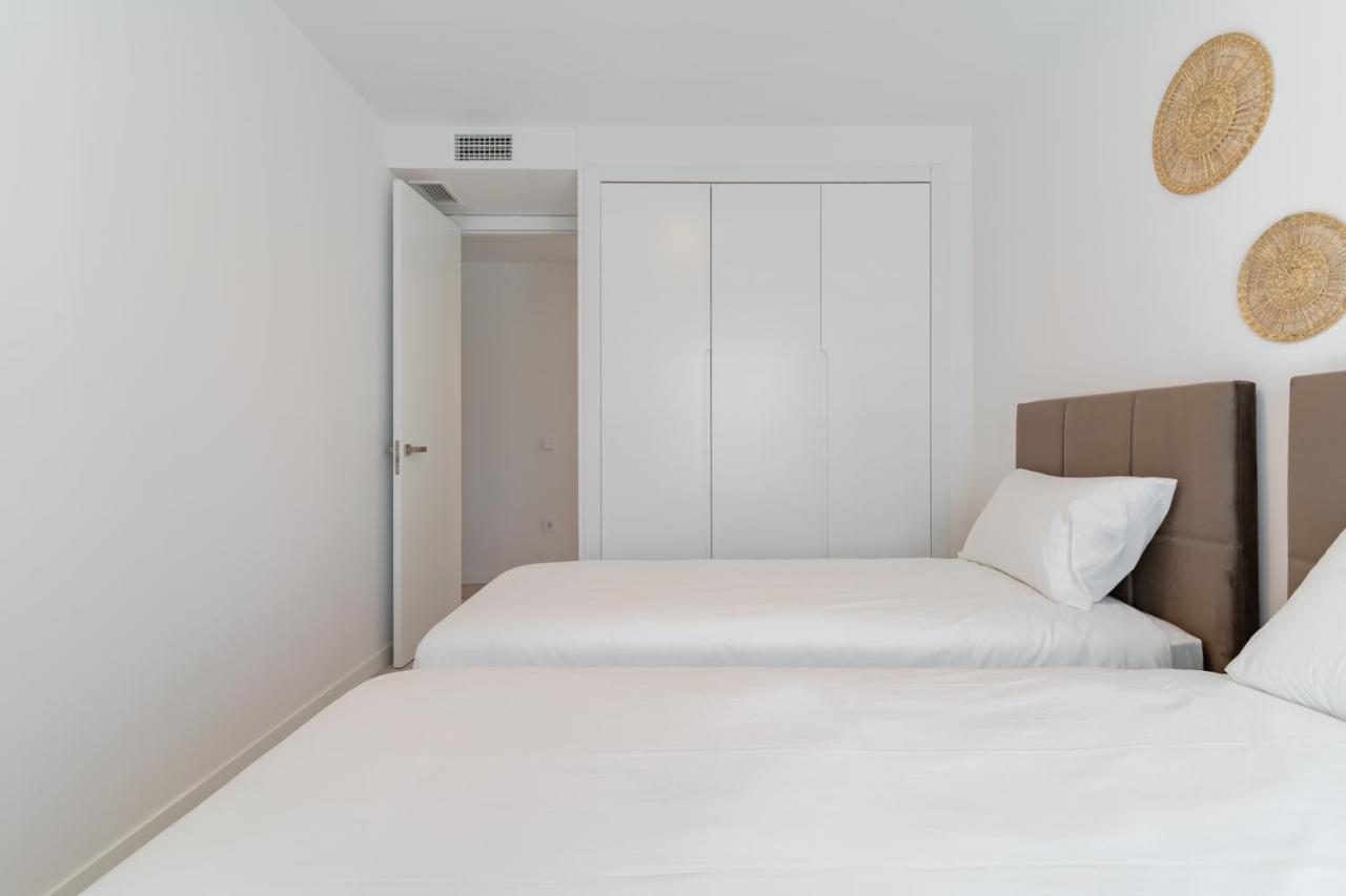 Cosy And Centrally Located Apartment In Εστεπόνα Εξωτερικό φωτογραφία